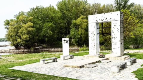 Brána slobody pod hradom Devín – miesto s odkazom