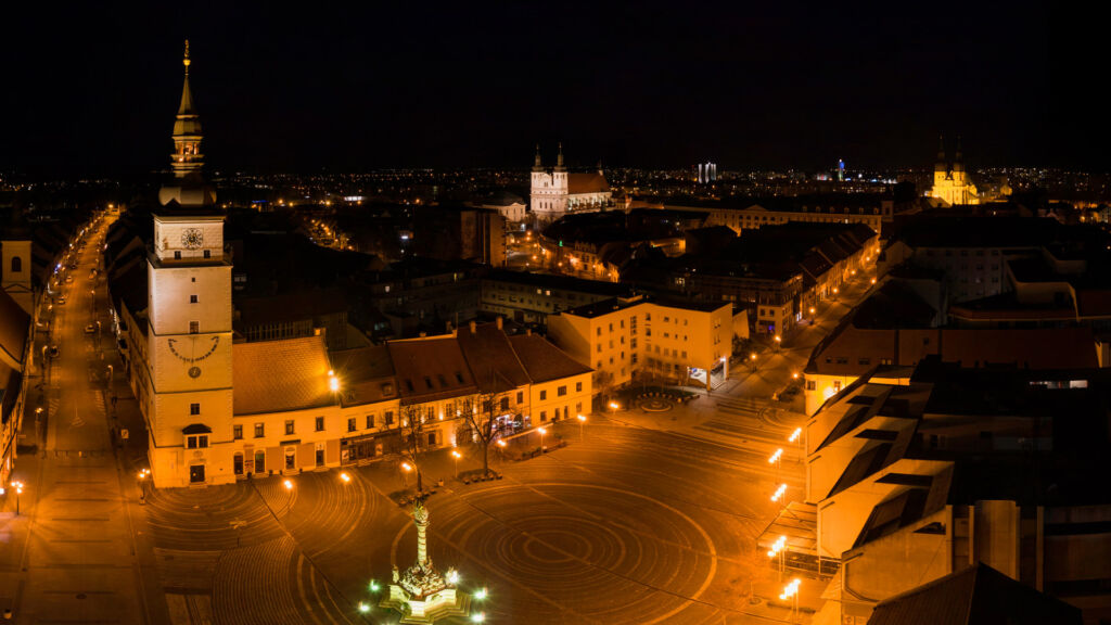 Mestská veža v Trnave v noci