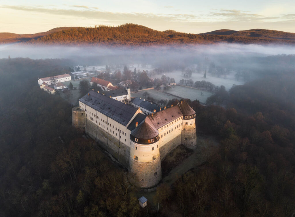 Hrad Červený kameň