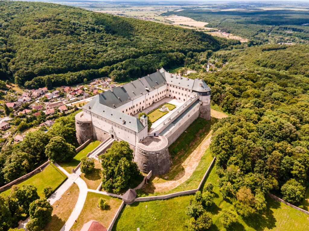 Hrad Červený Kameň