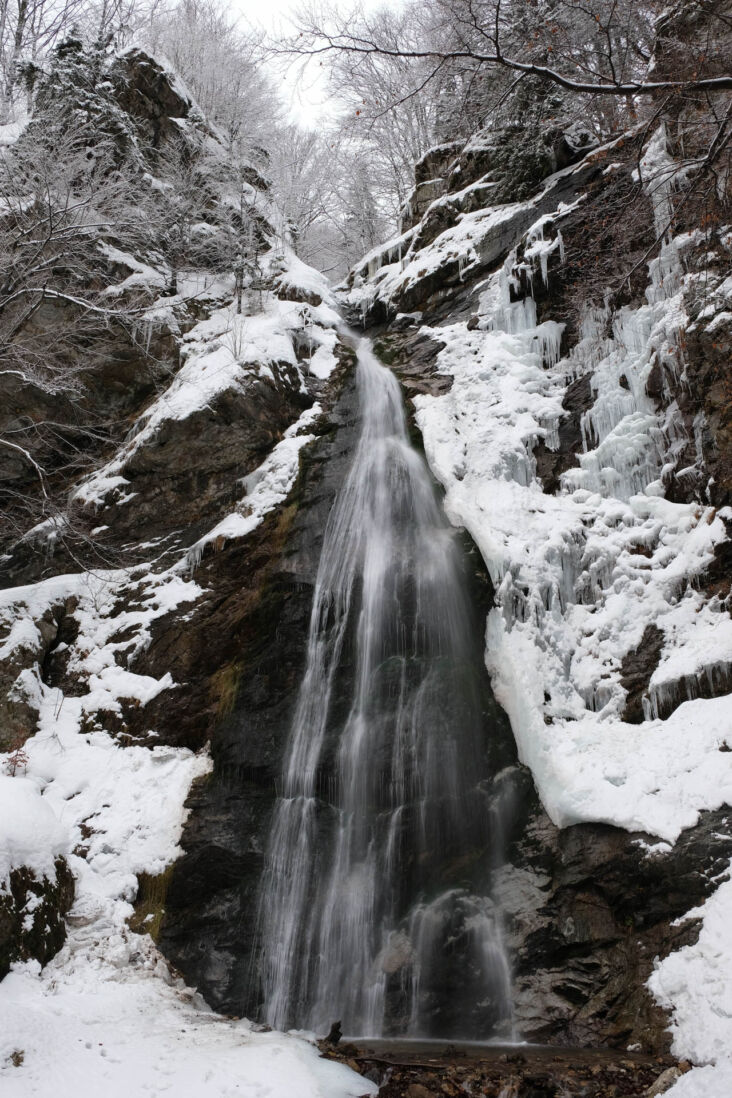 Šútovský vodopád v zime