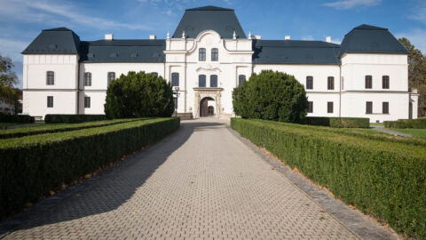 Humenský kaštieľ
